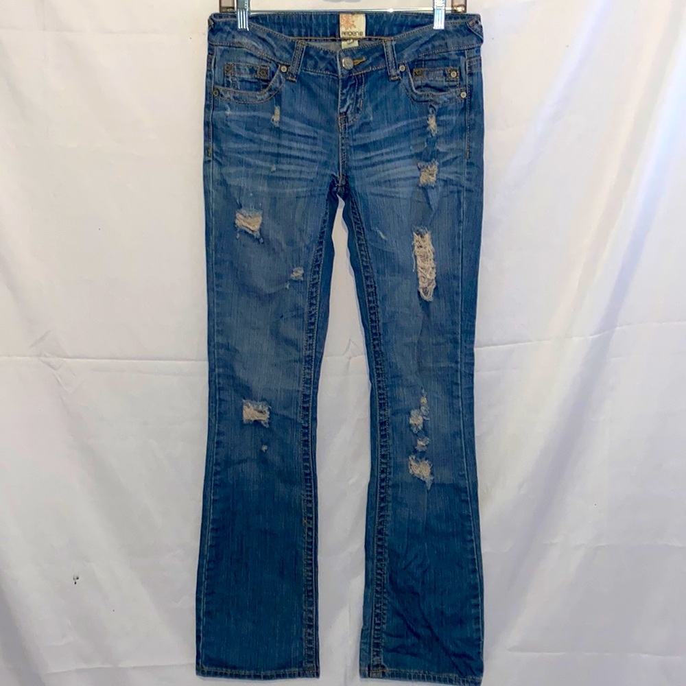 Super cute ripped boot cut jeans!